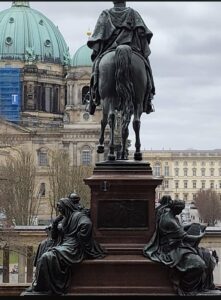 8d0d53d3-a23b-43dd-96e5-69f86ecd7f4a(1)